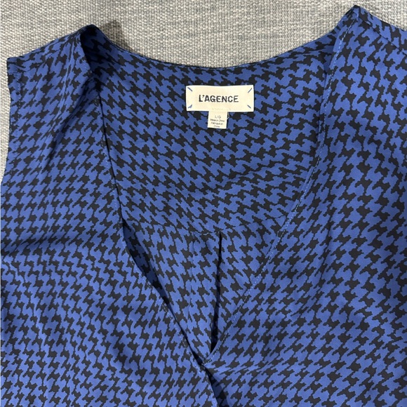 L'AGENCE Mila Draped Sleeveless Silk  Blouse - Picture 6 of 9